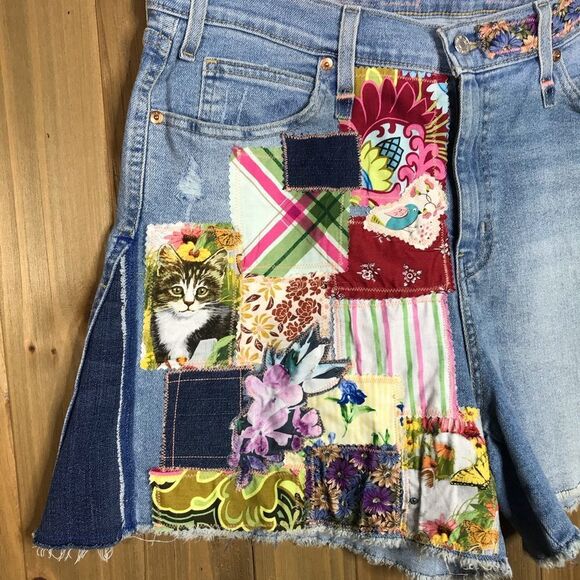 Signature by Levi’s Womens Upcycled OOAK High Rise “Patch Cat” Size 18 - Picture 3 of 16